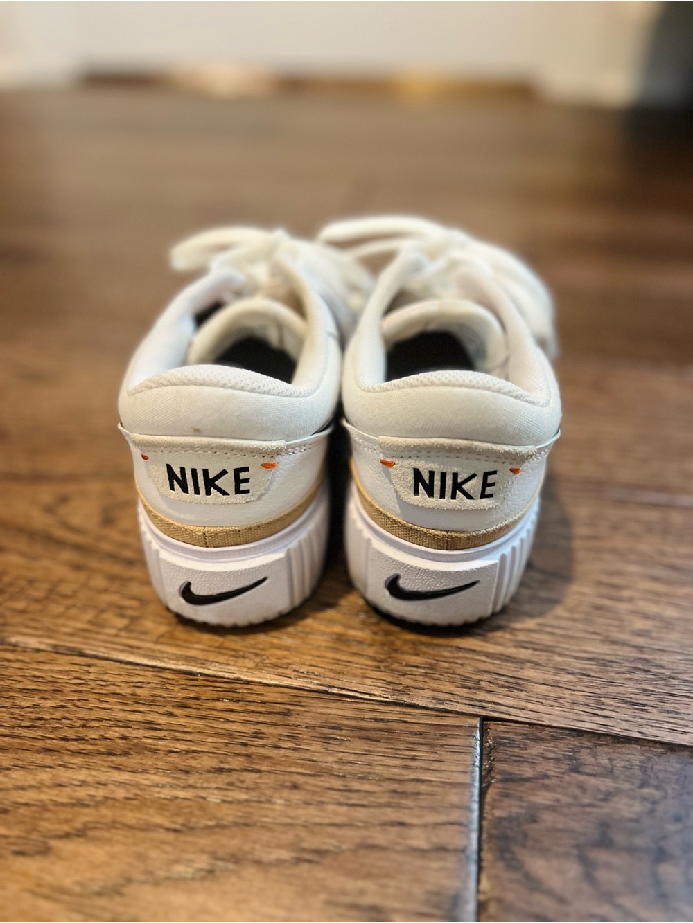 Nike Court Legacy Lift Women's Shoes Size 7 - Picture 2 of 6